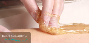 body sugaring wordt op de huid aangebracht, verkrijgbaar bij Beauty Day